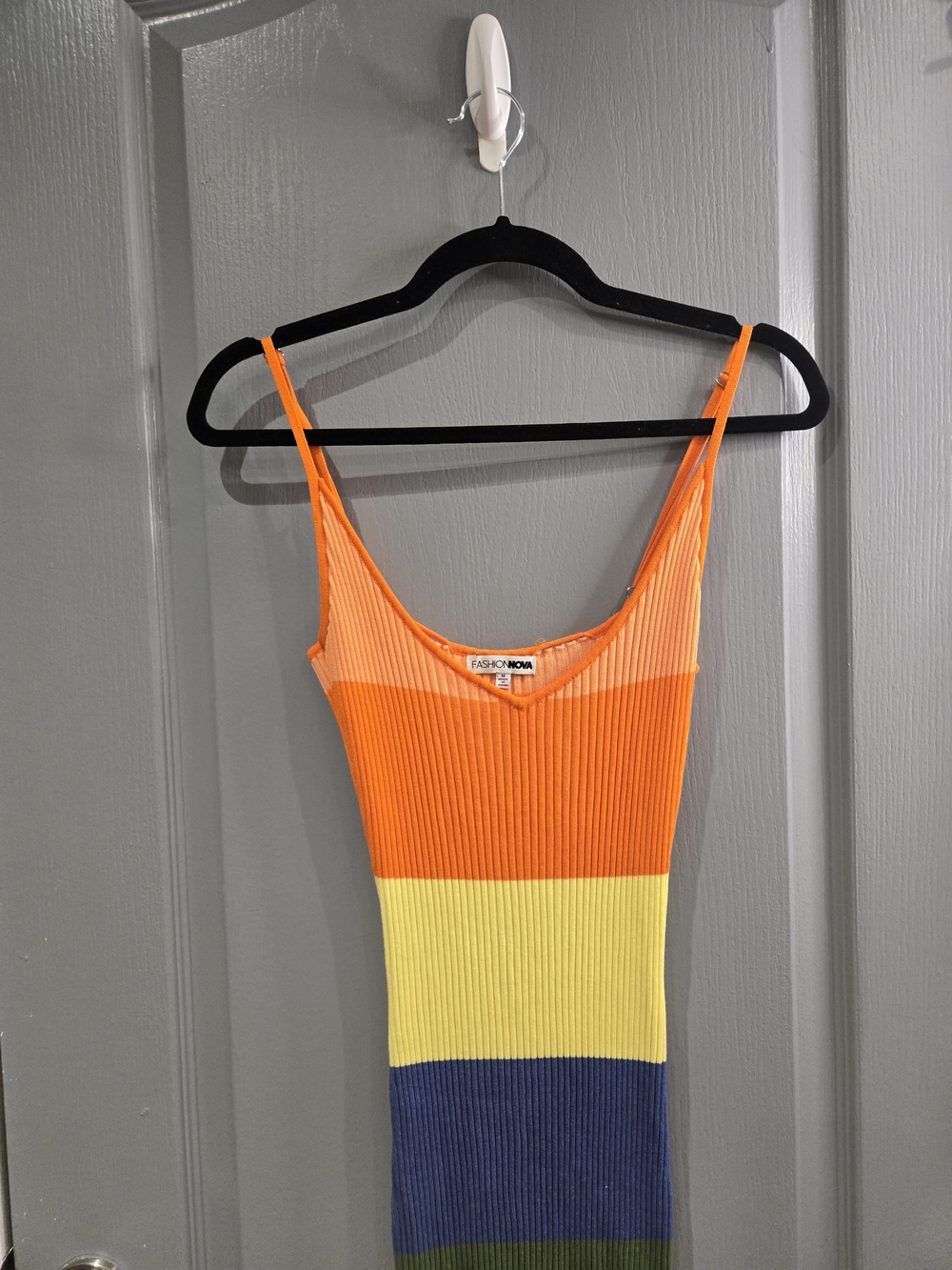 Colorblock Ribbed Knit Spaghetti Strap Dress - Picture 4 of 6
